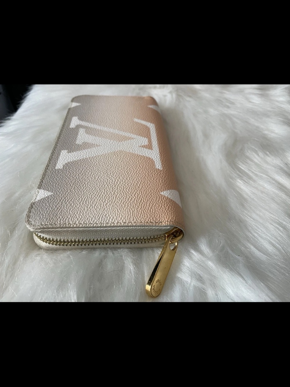 Louis Vuitton Ombre Beige & Pearl Monogram Zip Around Wallet